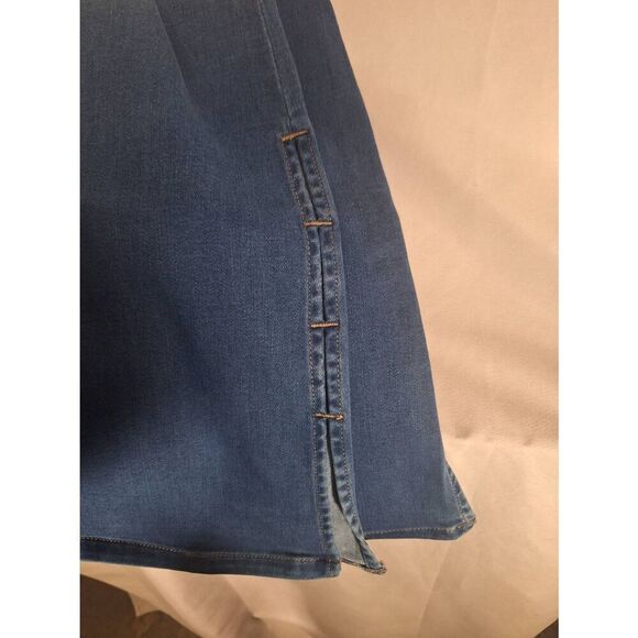 Express Women's '70s Flare Mid Rise Hyper Stretch Jeans Size 14R NEW - Picture 5 of 5